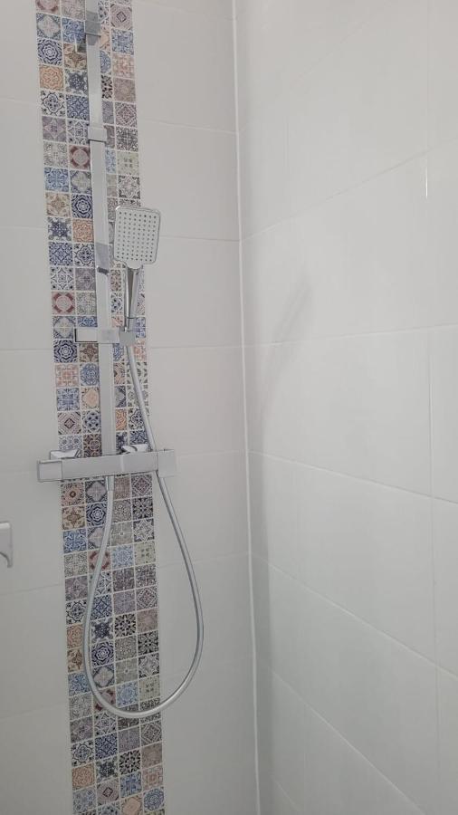 Saint-Raphaël Superbe Appartement Avec Vue Mer Et Piscine מראה חיצוני תמונה